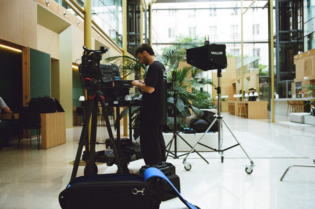 équipe de tournage projet audiovisuel 714 production
